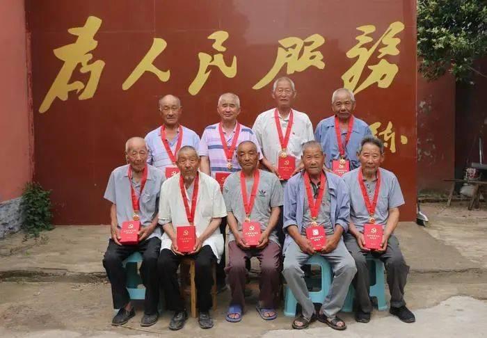 探索如何看待丁真的走红精彩内容,尽在如何看待丁真的走红红迪网